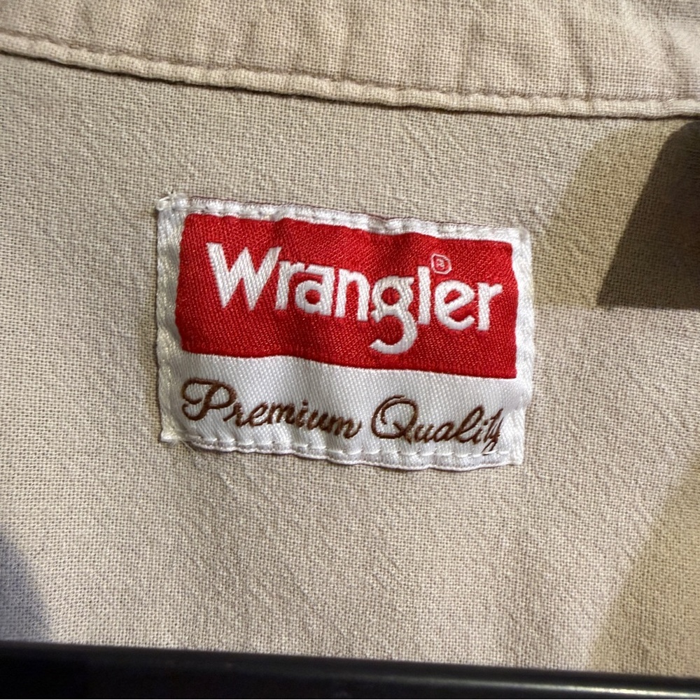 Green Wrangler Button-Up Shirt - Picture 3 of 4